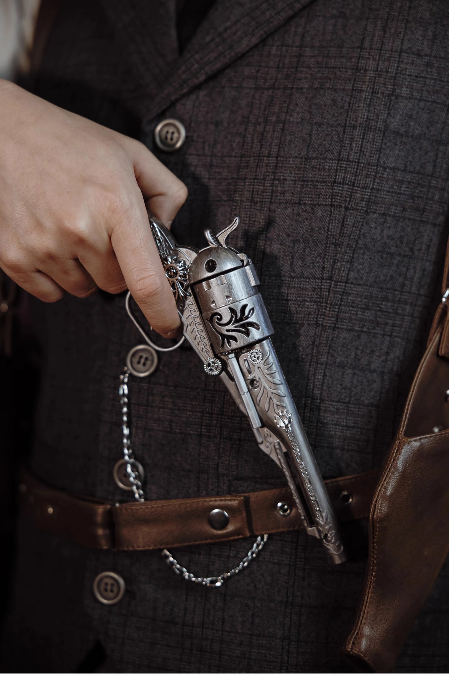 Klein Moretti Revolver Replica – Lord of the Mysteries Official