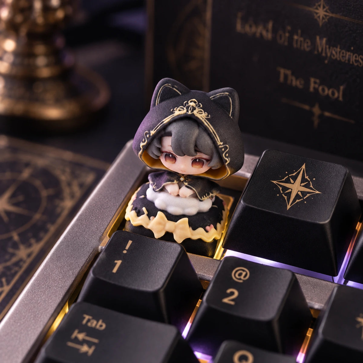 Lord of Mysteries Klein Moretti The Fool Hooded Resin Backlit Keycap